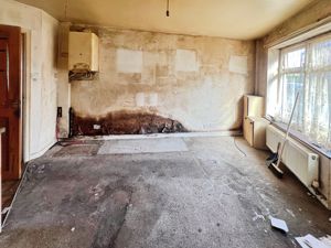 Lounge/bedroom- click for photo gallery